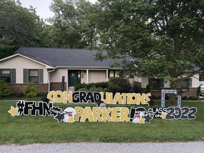 graduation yard signs st charles deluxe pkg